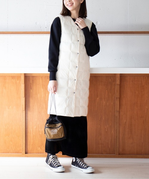 TAION(タイオン)の「【TAION】TAION-W001-LONG V NECK LONG DOWN JKT(ダウンジャケット/コート・レディース・ブラック/オフホワイト/カーキ・L/M)」の18枚目の写真