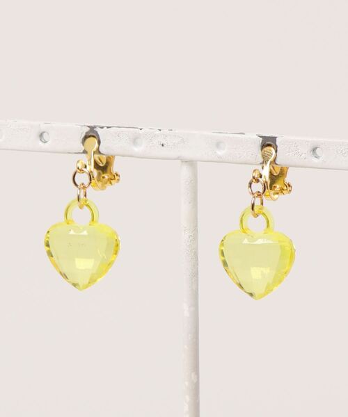 tone(トーン)の「【charme by pimo 】ハート イヤリング キッズアクセサリー(MA)(イヤリング・レディース・グリーン/イエロー/ブルー/オレンジ/パープル/ピンク/レッド/ピンク系その他・FREE)」の4枚目の写真