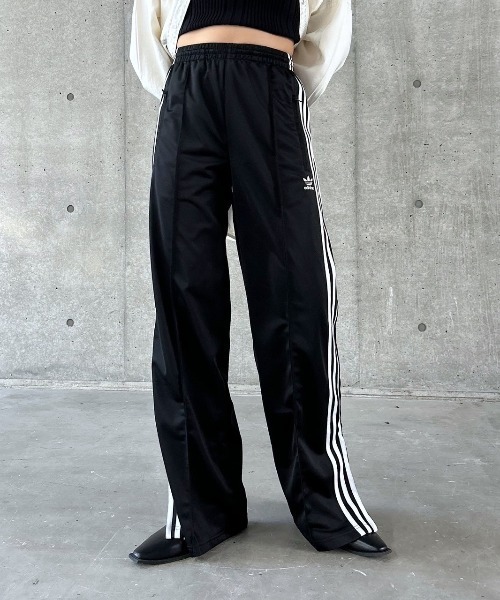 PAGEBOY（ページボーイ）の「WEB限定アイテム/adidas　FIREBIRDトラックパンツ（スウェットパンツ・レディース・ブラック・SMALL）」の4枚目の写真