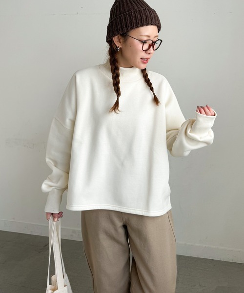 PICHI(ピイチ)の「ハイネック裏起毛ショート丈トップス(スウェット・レディース・アイボリー/ピンク/チャコール・FREE)」の11枚目の写真