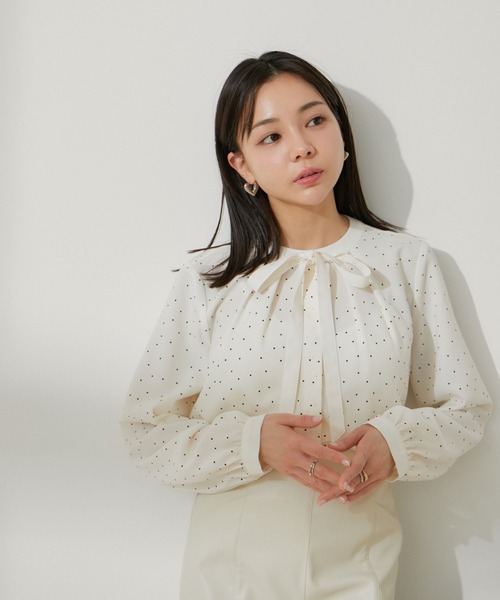 VIS（ビス）の「【洗える】【2WAY】リボン取り外しフロントタックブラウス（シャツ/ブラウス・レディース・ブラック系その他/サックスブルー/ホワイト/ホワイト系その他/ピンク系その他2・FREE）」の8枚目の写真