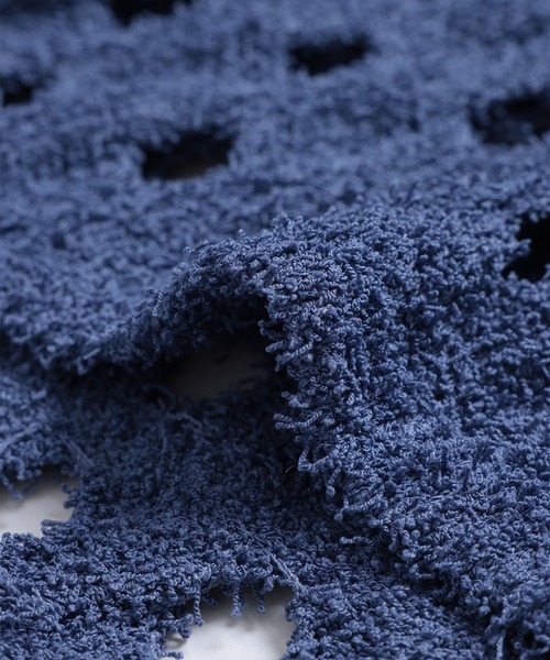 ADAM ET ROPE'（アダムエロペ）の「【WEB限定】スラッシュケーブルニットジレ（ベスト・レディース・ブルー系その他4/ブラック/オフホワイト・FREE）」の15枚目の写真