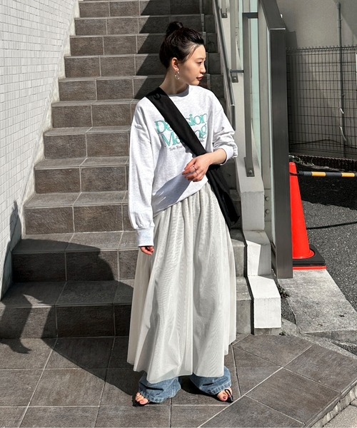 feepur（フェピュール）の「セパレートボリュームチュールスカート（スカート・レディース・ブラック/アイボリー・MEDIUM）」の3枚目の写真