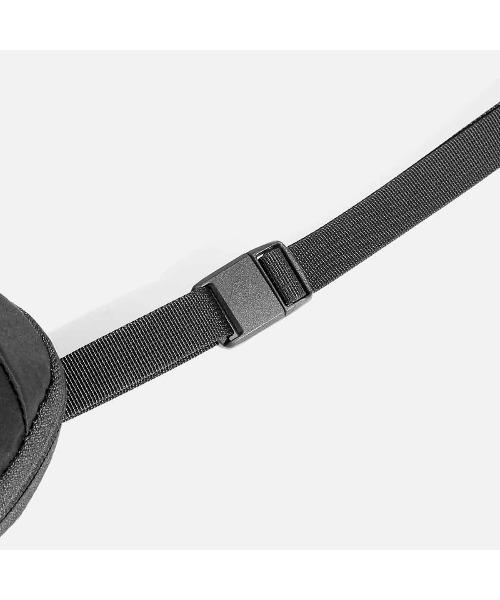 Aer（エアー）の「AER　Go Sling 2 Black　/　AER-21044（ボディバッグ/ウエストポーチ・メンズ・ブラック・FREE）」の13枚目の写真