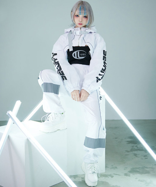 ililil（イルイルイル）の「『ililil/イルイルイル』いるいる特殊戦闘