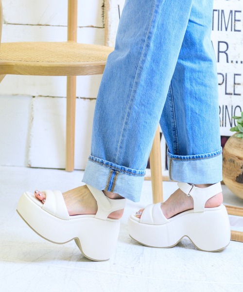 attagirl(アタガール)の「厚底パデットサンダル(サンダル・レディース・アイボリー/ブラック/ライトブルー・S/M/L)」の13枚目の写真