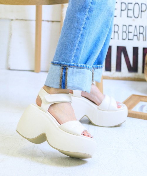 attagirl(アタガール)の「厚底パデットサンダル(サンダル・レディース・アイボリー/ブラック/ライトブルー・S/M/L)」の14枚目の写真