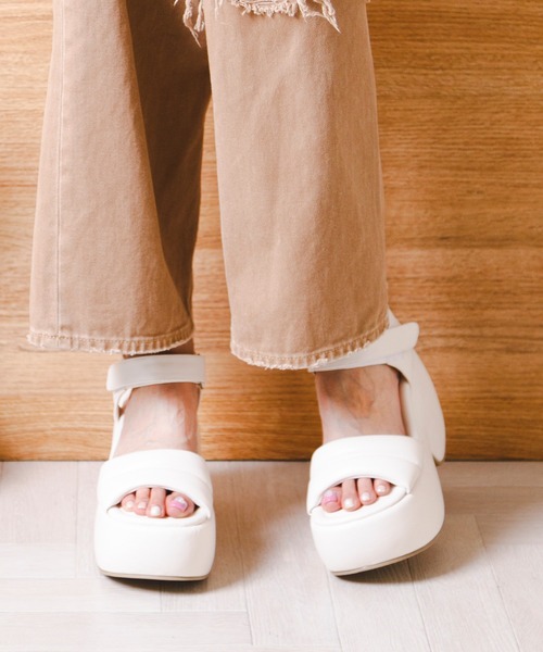 attagirl(アタガール)の「厚底パデットサンダル(サンダル・レディース・アイボリー/ブラック/ライトブルー・S/M/L)」の22枚目の写真