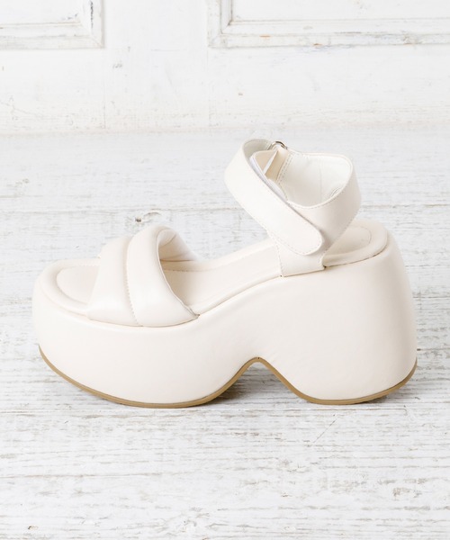 attagirl(アタガール)の「厚底パデットサンダル(サンダル・レディース・アイボリー/ブラック/ライトブルー・S/M/L)」の7枚目の写真