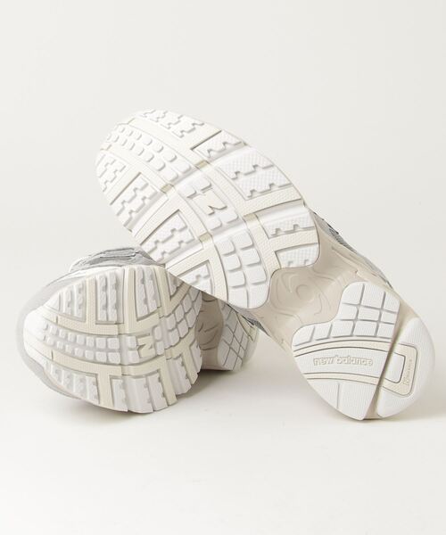 NEW BALANCE（ニューバランス）の「NEW BALANCE 725AA（スニーカー 