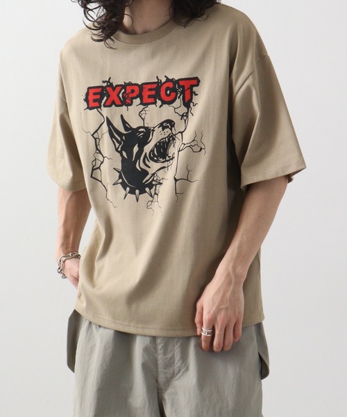 FUNALIVE（ファンアライブ）の「ワイド 半袖 アニマル Tシャツ（Tシャツ/カットソー・メンズ・オフホワイト/ブラック/ベージュ/ホワイト系/ブラック系/ベージュ系・M/L/LL）」の2枚目の写真