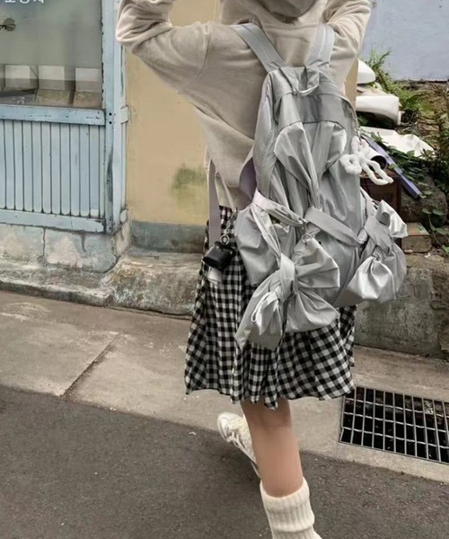 LYEON(リヨン)の「リボンバックパック/リュック(バックパック/リュック・レディース・ブラック/シルバー・FREE)」の5枚目の写真