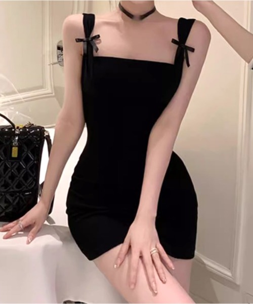 Chick(チック)の「Ribbon Mini Camisole Dress / リボンミニキャミワンピース(ワンピース・レディース・ホワイト/ブラック・FREE)」の3枚目の写真