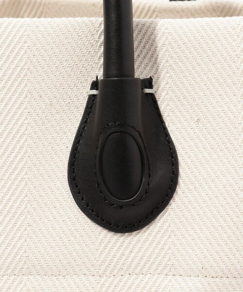 A VACATION（アヴァケーション）の「A VACATION VAST M トートバッグ（トートバッグ・レディース・ライトベージュ・FREE）」の3枚目の写真