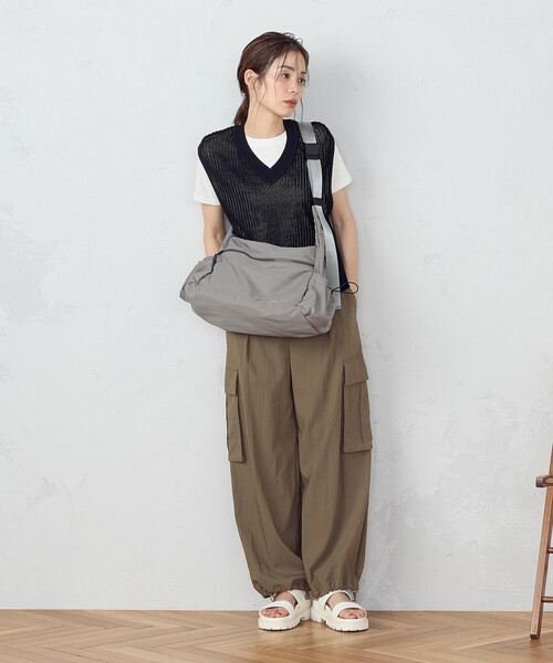 MONO　COMME CA（モノコムサ）の「ユニセックス ショルダー（ショルダーバッグ・レディース・ブラック/カーキ/グレー・FREE）」の7枚目の写真