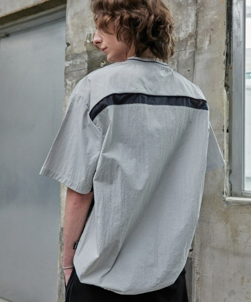 CITYBREEZE（シティブリーズ）の「CITY NYLON UNIFORM SHORT SLEEVE T-SHIRT（Tシャツ/カットソー・レディース・グレー/ネイビー・MEDIUM/LARGE）」の14枚目の写真