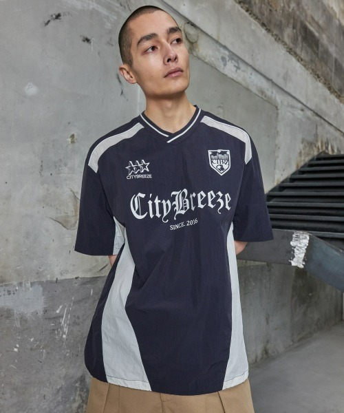 CITYBREEZE（シティブリーズ）の「CITY NYLON UNIFORM SHORT SLEEVE T-SHIRT（Tシャツ/カットソー・レディース・グレー/ネイビー・MEDIUM/LARGE）」の4枚目の写真