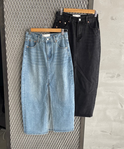 ROGER AND RAW(ロジャーアンドロウ)の「フロントスリットデニムスカート(デニムスカート・レディース・ブルー/ブラック・SMALL/MEDIUM)」の14枚目の写真