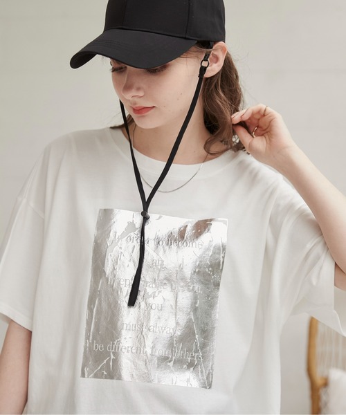 ANGIE(アンジー)の「箔 メタリック プリント ビッグシルエット オーバーサイズ ロゴTシャツ(半袖)(Tシャツ/カットソー・レディース・ブラック/ホワイト・FREE)」の20枚目の写真