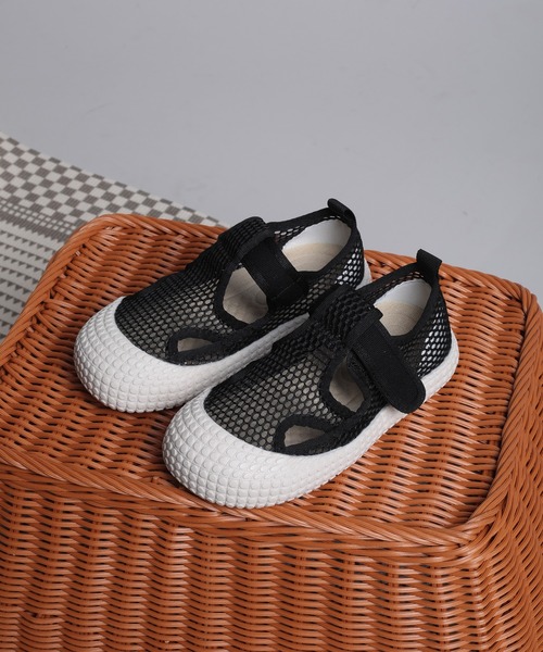 shoes365(シューズスリーシックスファイヴ)の「【shoes365】子供用メッシュデザイン通気性スニーカー(スニーカー・キッズ・ブラック/ベージュ・17.5cm/16.5cm/16.0cm/15.5cm/15.0cm/14.0cm)」の15枚目の写真