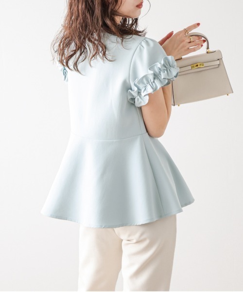 SUGAR BISKET（シュガービスケット）の「ハートボタンラッフル袖ペプラム（シャツ/ブラウス・レディース・ホワイト/ブルー/ブラック・フリー）」の5枚目の写真