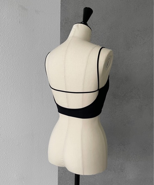 Solace（ソレイス）の「バックオープンベアトップ（チューブトップ・レディース・ブラック/ナチュラル/グリーン/ホワイト・FREE）」の6枚目の写真