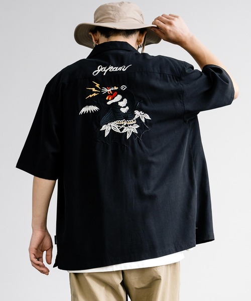 KRIFF MAYER（クリフメイヤー）の「KRIFF MAYER クリフメイヤー スーベニア半袖刺繍開襟シャツ 2355102（シャツ/ブラウス・メンズ・ナチュラル/ブラック/オリーブ/マルチ・M/XL/L）」の3枚目の写真