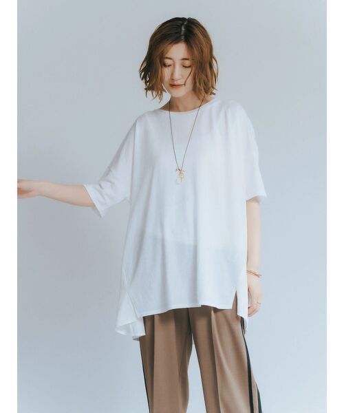 YECCA VECCA(イェッカヴェッカ)の「異素材切替タックデザインカットソー(Tシャツ/カットソー・レディース・ブラック/ブルー/オフホワイト・FREE)」の2枚目の写真