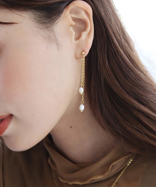 abaskdesign(アバスクデザイン)の「金属アレルギー対応ツインパールロングステンレスピアス(ピアス(両耳用)・レディース・ゴールド/シルバー・FREE)」の1枚目の写真