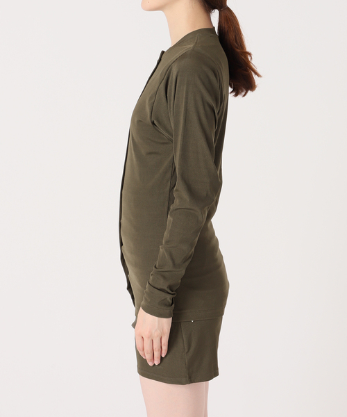 AP STUDIO（エーピーストゥディオ）の「【DAWN/ダン】HAORI WITH SNAP BUTTON（ラッシュガード・レディース・ブラック/カーキ・FREE）」の21枚目の写真