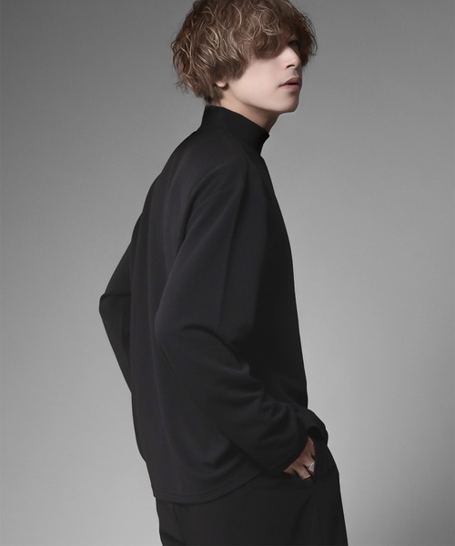 favclo.（ファブクロ）の「REFINED HIGH NECK TOPS／リファインドハイネックトップス（Tシャツ/カットソー・メンズ・ブラック・SMALL/MEDIUM）」の8枚目の写真