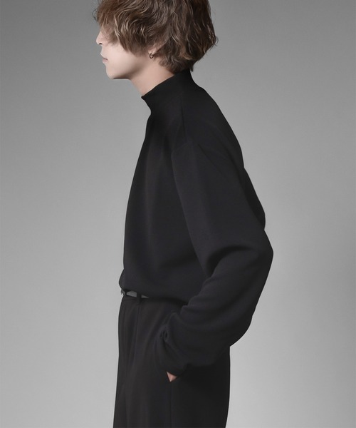 favclo.（ファブクロ）の「REFINED HIGH NECK TOPS／リファインドハイネックトップス（Tシャツ/カットソー・メンズ・ブラック・SMALL/MEDIUM）」の3枚目の写真