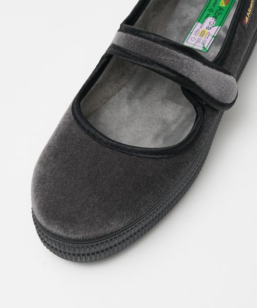 ALBEROLA（アルベローラ）の「【WEB限定】【ALBEROLA】一部別注 ベルベットメリージェーン 厚底シューズ（その他シューズ・レディース・ブラック/チャコールグレー/ベージュ/グレー/ブラック系その他・36/37/38）」の20枚目の写真