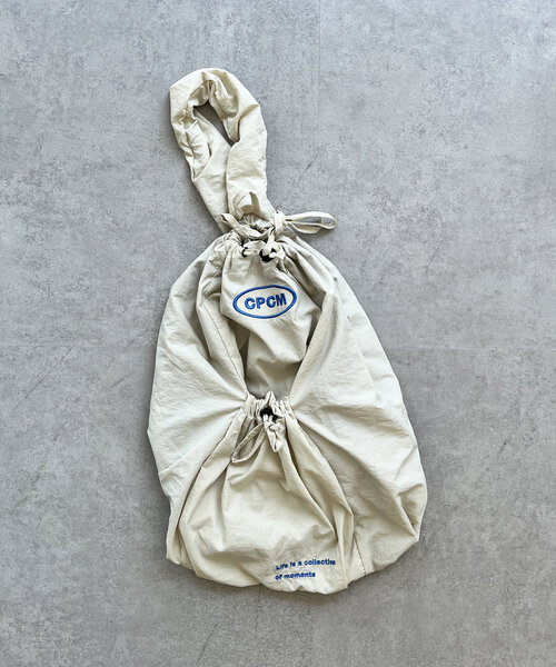 CPCM（シーピーシーエム）の「カラーロゴワンショルリュック（バックパック/リュック・レディース・アイボリー/ブラック・FREE）」の5枚目の写真