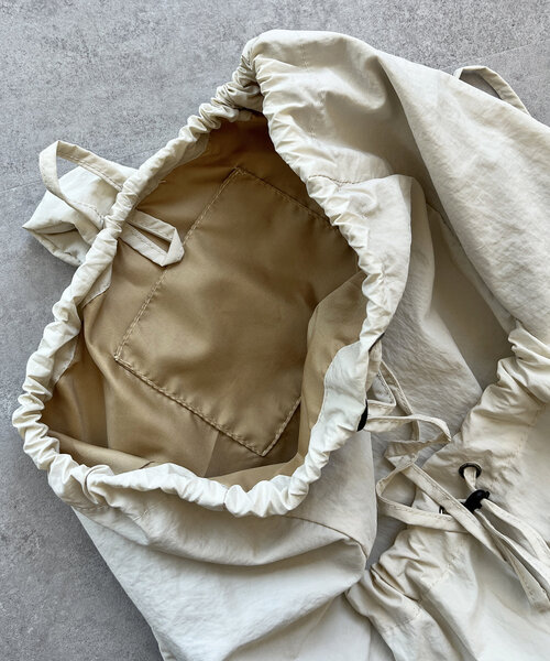 CPCM（シーピーシーエム）の「カラーロゴワンショルリュック（バックパック/リュック・レディース・アイボリー/ブラック・FREE）」の7枚目の写真