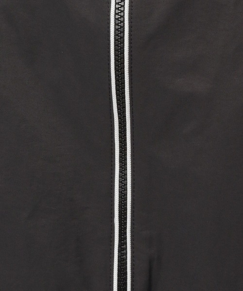 niko and...（ニコアンド）の「配色スタンドトラックブルゾン（ブルゾン・レディース・アイボリー/ブルー/チャコール・MEDIUM/LARGE）」の21枚目の写真