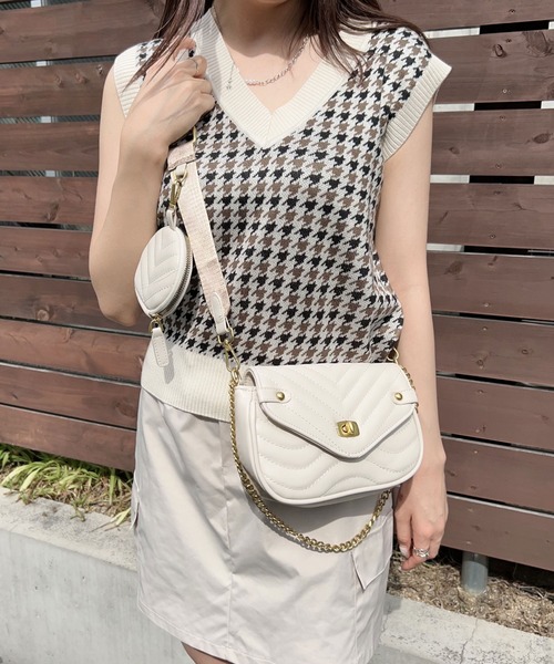 Newlyme（ニューリーミー）の「ミニポーチ付きキルティングチェーンクロスバッグ（ショルダーバッグ・レディース・ブラック/ホワイト・FREE）」の16枚目の写真