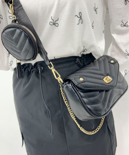 Newlyme（ニューリーミー）の「ミニポーチ付きキルティングチェーンクロスバッグ（ショルダーバッグ・レディース・ブラック/ホワイト・FREE）」の21枚目の写真