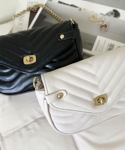 Newlyme（ニューリーミー）の「ミニポーチ付きキルティングチェーンクロスバッグ（ショルダーバッグ・レディース・ブラック/ホワイト・FREE）」の12枚目の写真