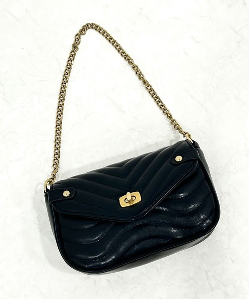 Newlyme（ニューリーミー）の「ミニポーチ付きキルティングチェーンクロスバッグ（ショルダーバッグ・レディース・ブラック/ホワイト・FREE）」の15枚目の写真
