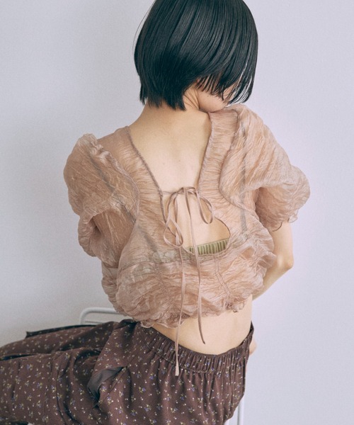 EN NEUME(エンノイム)の「Sheer Crinkled Top(シャツ/ブラウス・レディース・アイボリー/ブラック/イエロー×グリーン/ベージュ・FREE)」の3枚目の写真