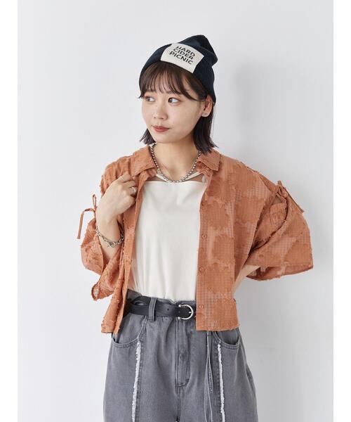 ehka sopo(エヘカソポ)の「ジャカードカットアウトシャツ(シャツ/ブラウス・レディース・ダークオレンジ/キナリ/ブルー/ブラック・F)」の6枚目の写真