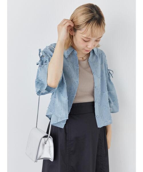 ehka sopo(エヘカソポ)の「ジャカードカットアウトシャツ(シャツ/ブラウス・レディース・ダークオレンジ/キナリ/ブルー/ブラック・F)」の14枚目の写真