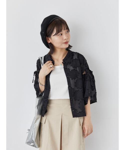 ehka sopo(エヘカソポ)の「ジャカードカットアウトシャツ(シャツ/ブラウス・レディース・ダークオレンジ/キナリ/ブルー/ブラック・F)」の20枚目の写真