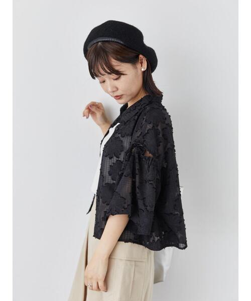 ehka sopo(エヘカソポ)の「ジャカードカットアウトシャツ(シャツ/ブラウス・レディース・ダークオレンジ/キナリ/ブルー/ブラック・F)」の21枚目の写真
