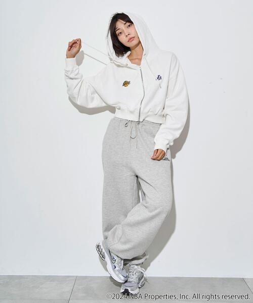 NBA（エヌビーエー）の「∴WEGO/別注NBAショートWZIPパーカー（パーカー・レディース・ブルー/杢グレー/ブラック/ホワイト・FREE）」の5枚目の写真