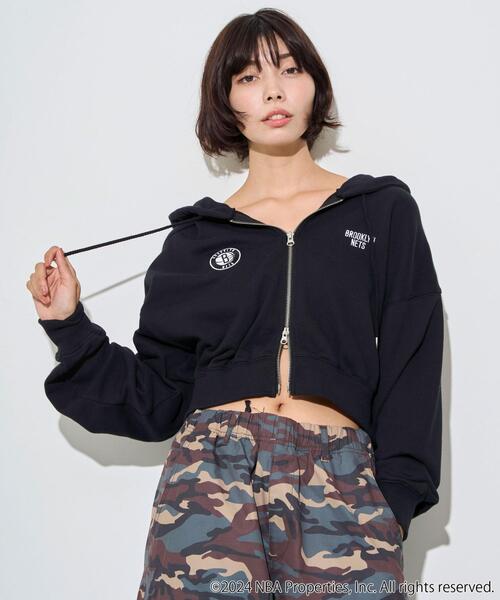 NBA（エヌビーエー）の「∴WEGO/別注NBAショートWZIPパーカー（パーカー・レディース・ブルー/杢グレー/ブラック/ホワイト・FREE）」の11枚目の写真