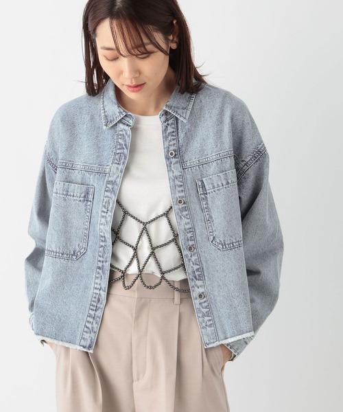 GLOBAL WORK(グローバルワーク)の「GOODデニムクロップドシャツ/115551(シャツ/ブラウス・レディース・ブルー/ライトブルー/グレー・FREE)」の2枚目の写真
