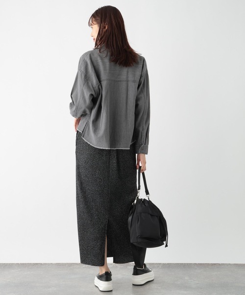 GLOBAL WORK(グローバルワーク)の「GOODデニムクロップドシャツ/115551(シャツ/ブラウス・レディース・ブルー/ライトブルー/グレー・FREE)」の6枚目の写真