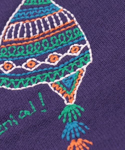 チチカカ（チチカカ）の「スケッチ刺繍ハーフジッププルオーバー（スウェット・レディース・アイボリー/パープル/レッド・FREE）」の19枚目の写真